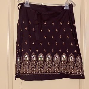 Charlotte Russe size medium midi skirt pink flowers and sequins has a belt